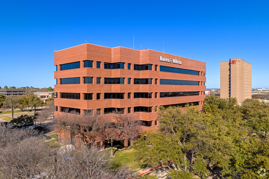 2301 E Lamar Blvd, Arlington, TX for lease - Building Photo - Image 3 of 15