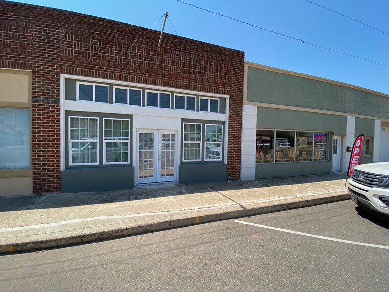 512 W Cole Ave, Fletcher, OK for sale - Building Photo - Image 1 of 1