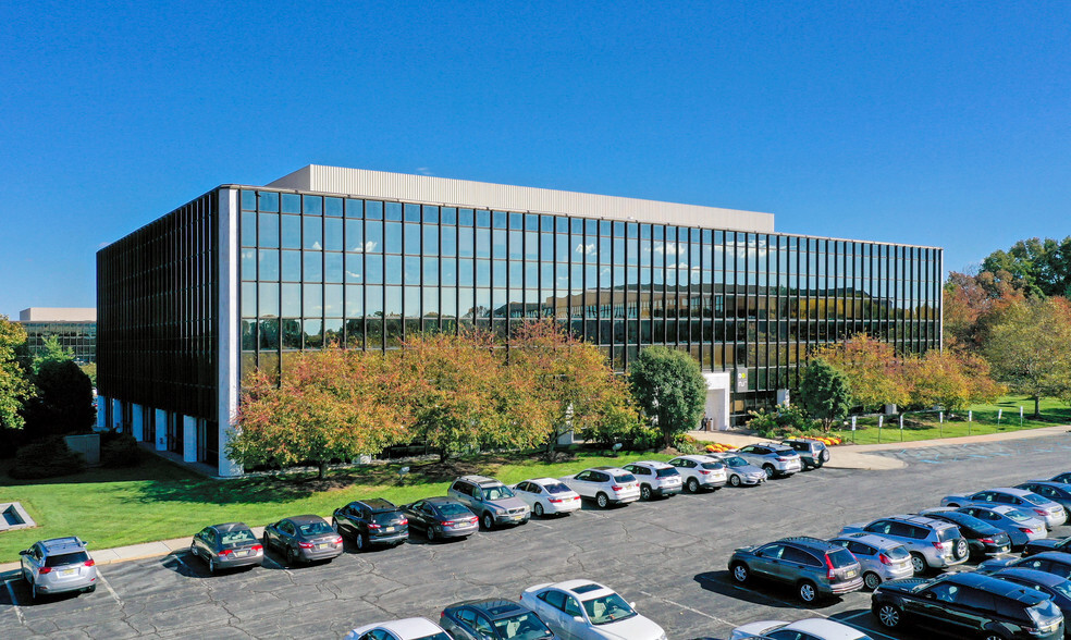 485 Route 1 S, Iselin, NJ for lease - Primary Photo - Image 1 of 14