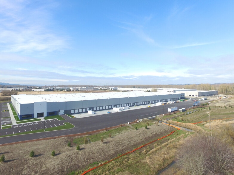 NE Riverside Pky, Gresham, OR for lease - Building Photo - Image 1 of 9