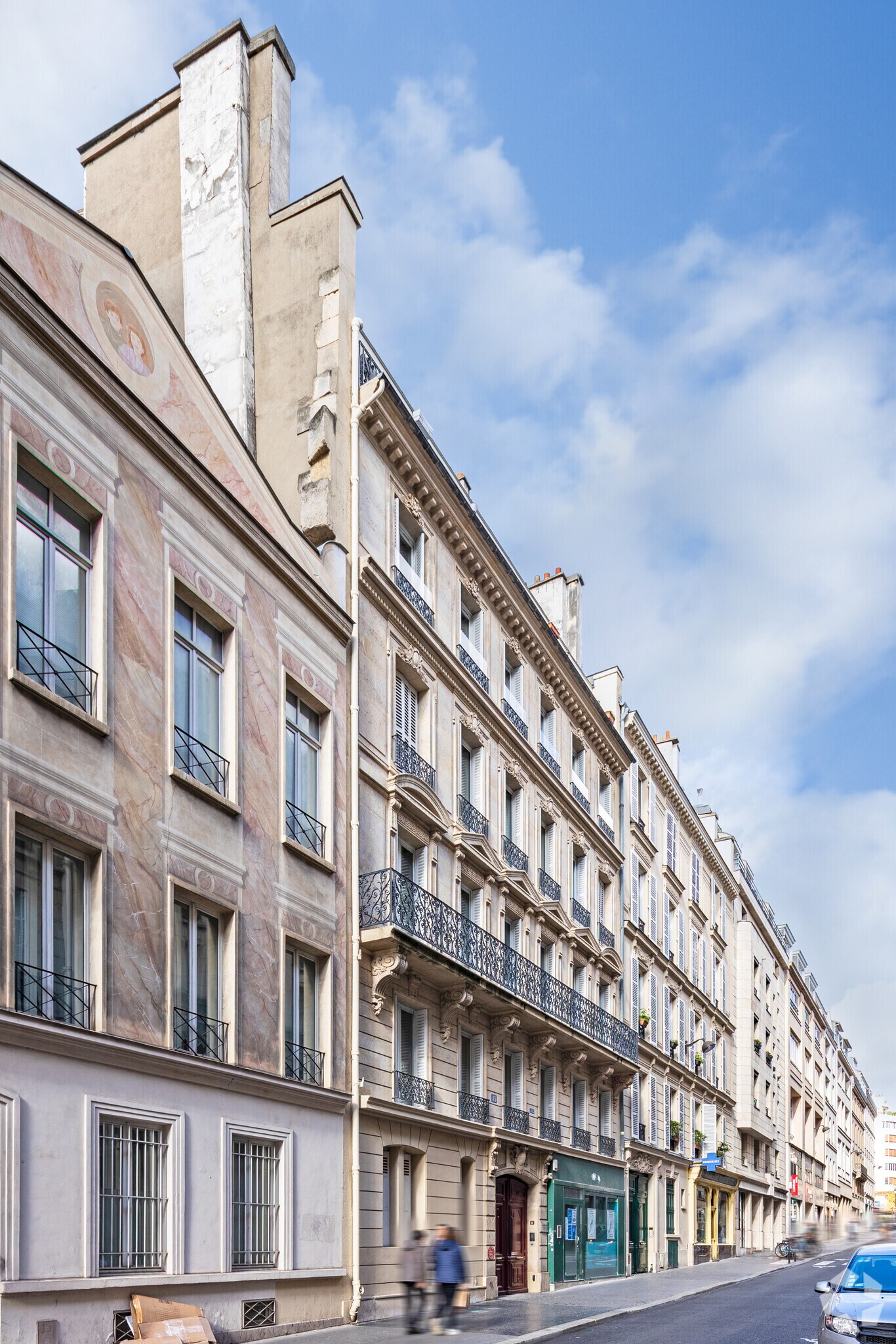 85 Rue D'Amsterdam, Paris for lease Primary Photo- Image 1 of 3