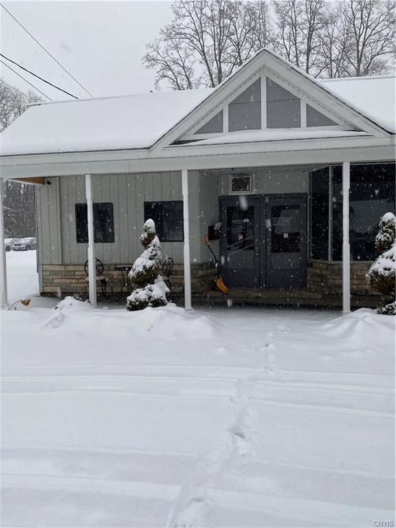 6073 W Lake Rd, Auburn, NY 13021