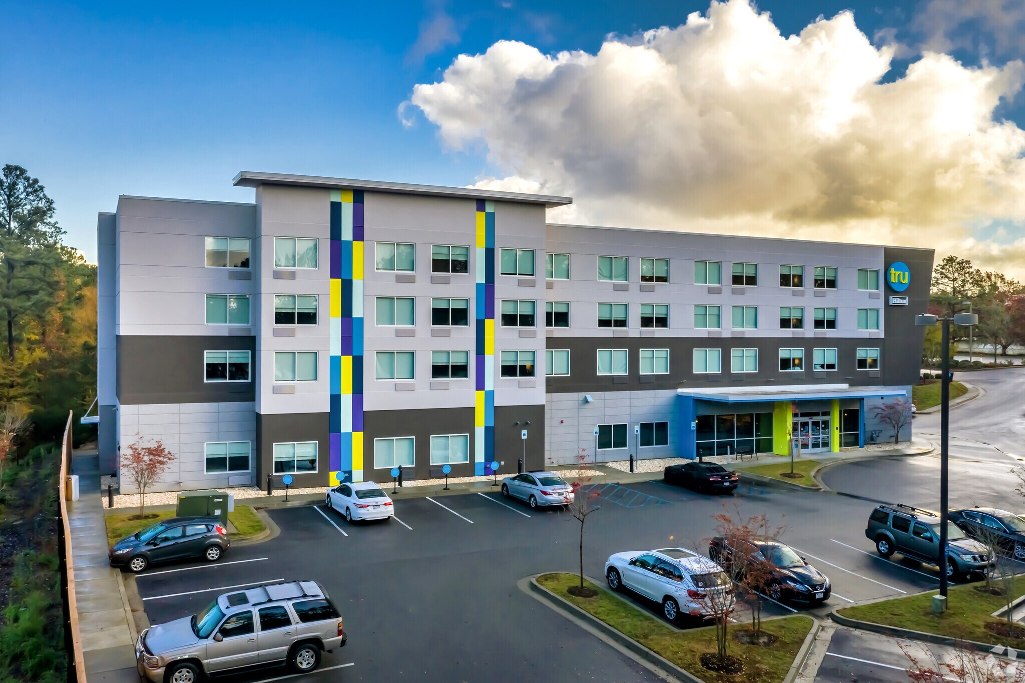 271 Columbiana Dr, Columbia, SC for sale Primary Photo- Image 1 of 1