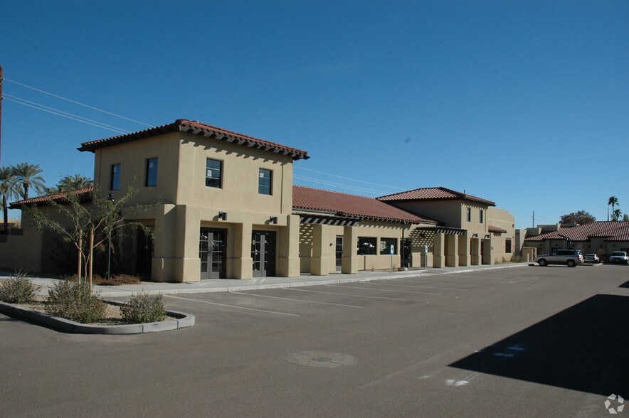 5410 N Scottsdale Rd, Paradise Valley, AZ for lease - Building Photo - Image 1 of 6