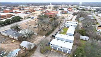 Hillsboro Oaks Apartments - Parking Garage