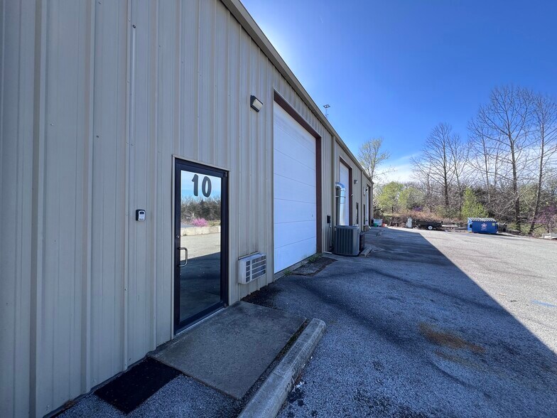 145 Warehouse Dr, Branson, MO for sale - Building Photo - Image 1 of 1