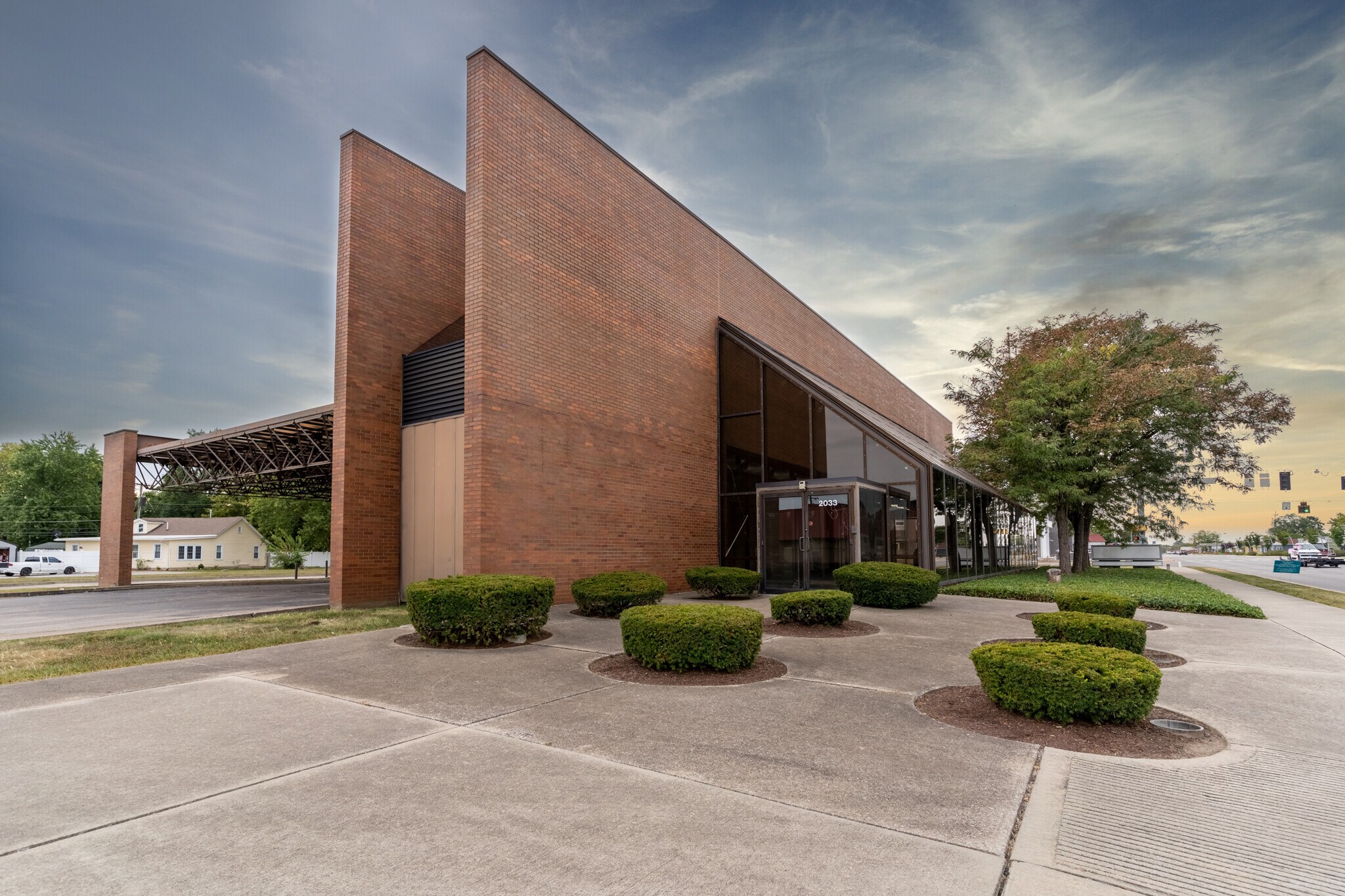 2033 State St, Columbus, IN for sale Building Photo- Image 1 of 1