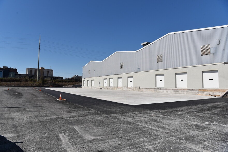 1400 N Cameron St, Harrisburg, PA for lease - Primary Photo - Image 1 of 6