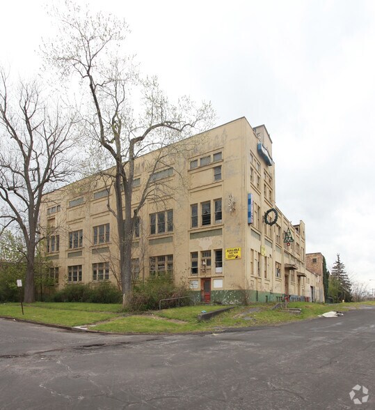 200 Maple St, Syracuse, NY for sale - Primary Photo - Image 1 of 1