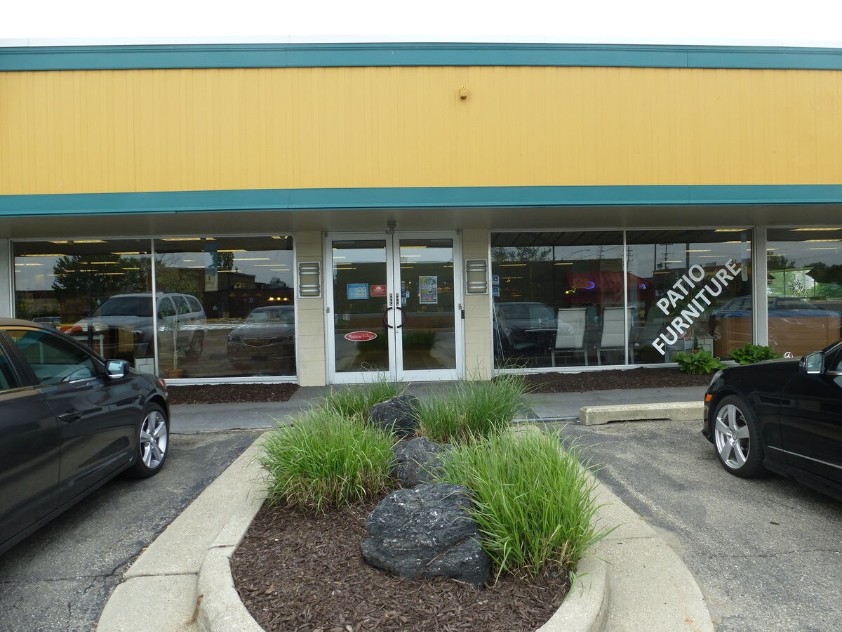 2914 Broadmoor Ave SE, Grand Rapids, MI for sale Building Photo- Image 1 of 1