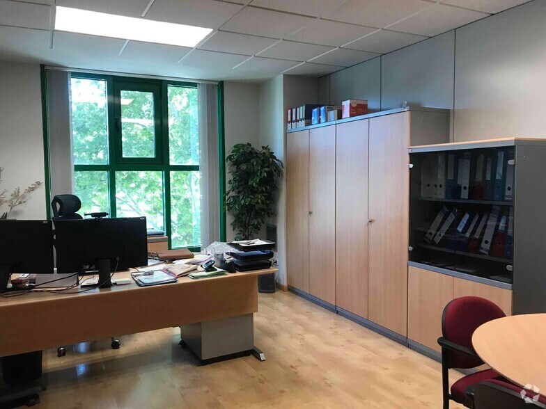 Avenida Fuente Nueva, 12, San Sebastián de los Reyes, Madrid for sale - Interior Photo - Image 1 of 1