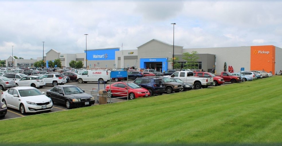 7725 Hoke Rd, Englewood, OH for sale - Building Photo - Image 1 of 1