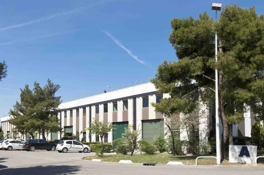 Chemin De La Bastide Blanche, Vitrolles for lease - Building Photo - Image 1 of 2