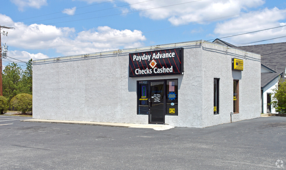 8907 H Two Notch Rd, Columbia, SC for lease - Primary Photo - Image 1 of 2