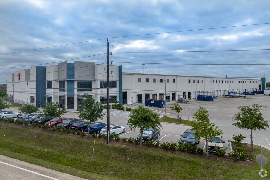 12020 Barker Cypress Rd, Cypress, TX for sale - Primary Photo - Image 1 of 1