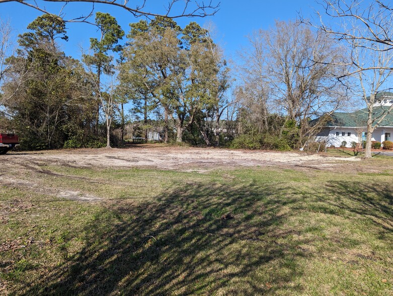 100 Leslie Ln, Swansboro, NC for sale - Primary Photo - Image 1 of 5