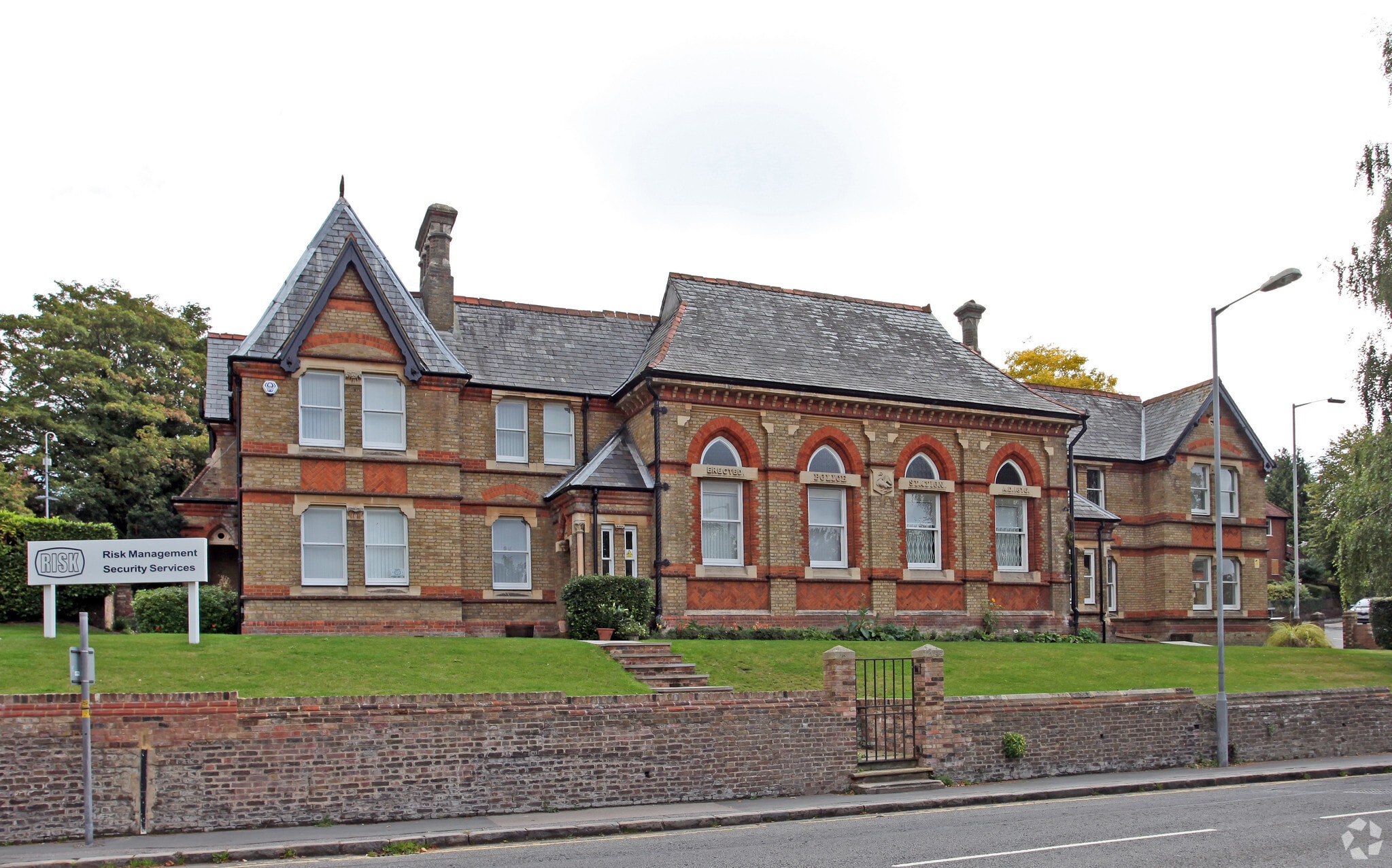 Hughenden Rd, High Wycombe for lease Primary Photo- Image 1 of 12