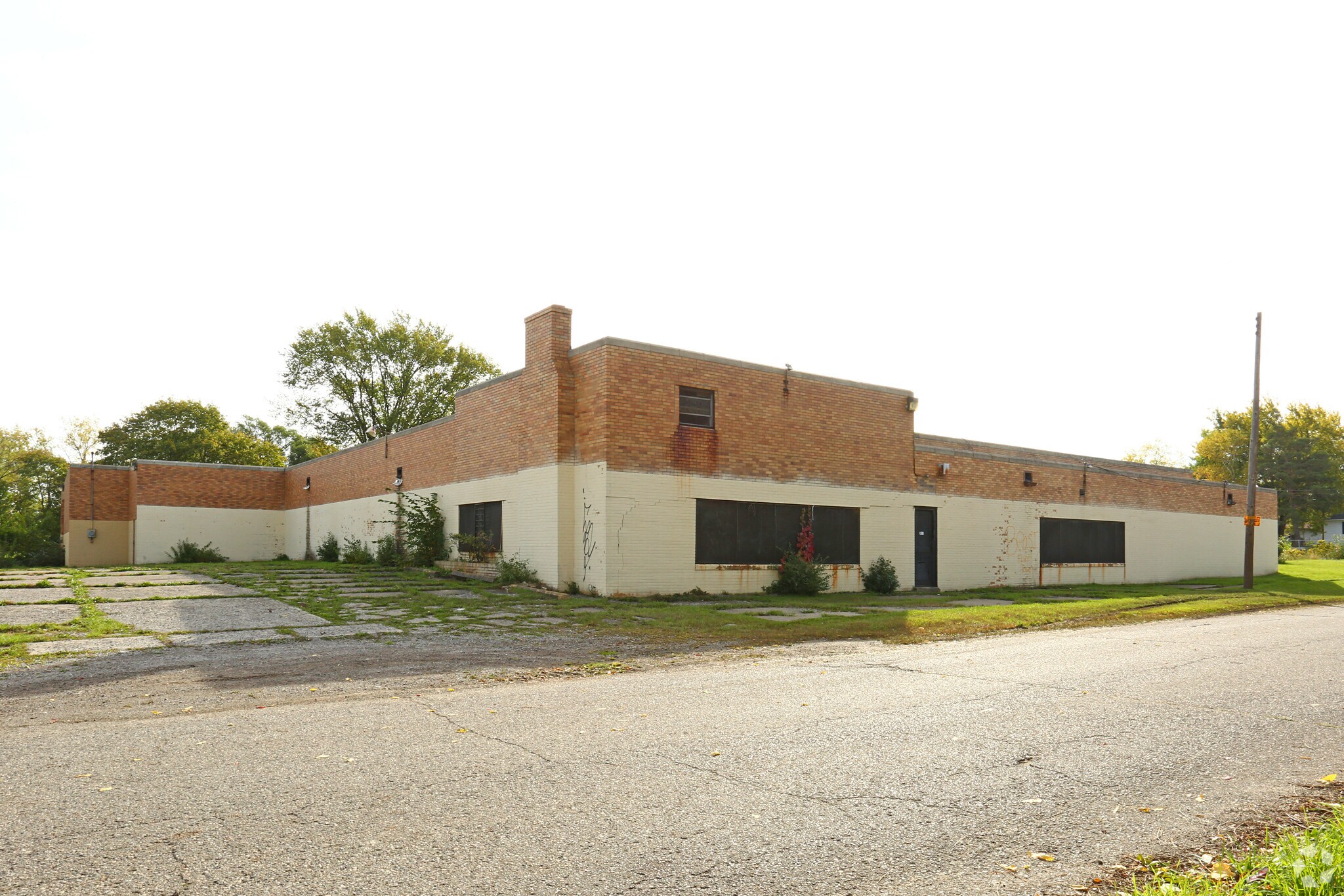 1121 E Coldwater Rd, Mount Morris, MI for sale Building Photo- Image 1 of 1