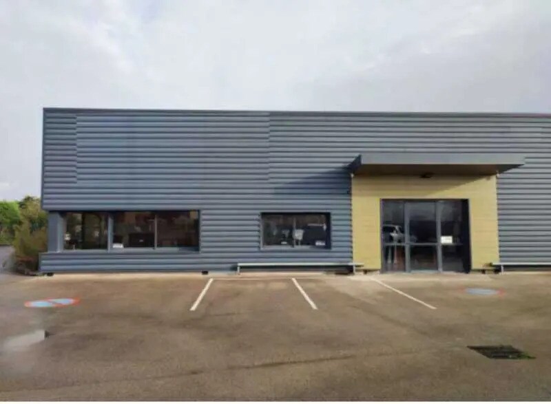 Flex in Arnas for lease - Building Photo - Image 1 of 3