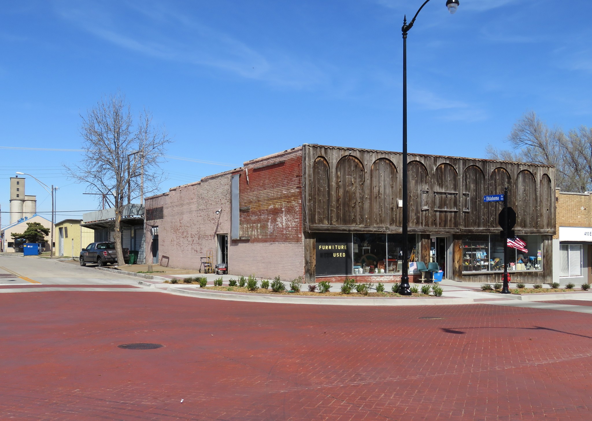 402 E Main St, Shawnee, OK for sale Building Photo- Image 1 of 1