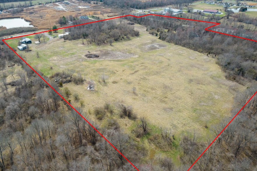 1408 W Longstreet Rd, Marion, IL for sale - Building Photo - Image 3 of 7