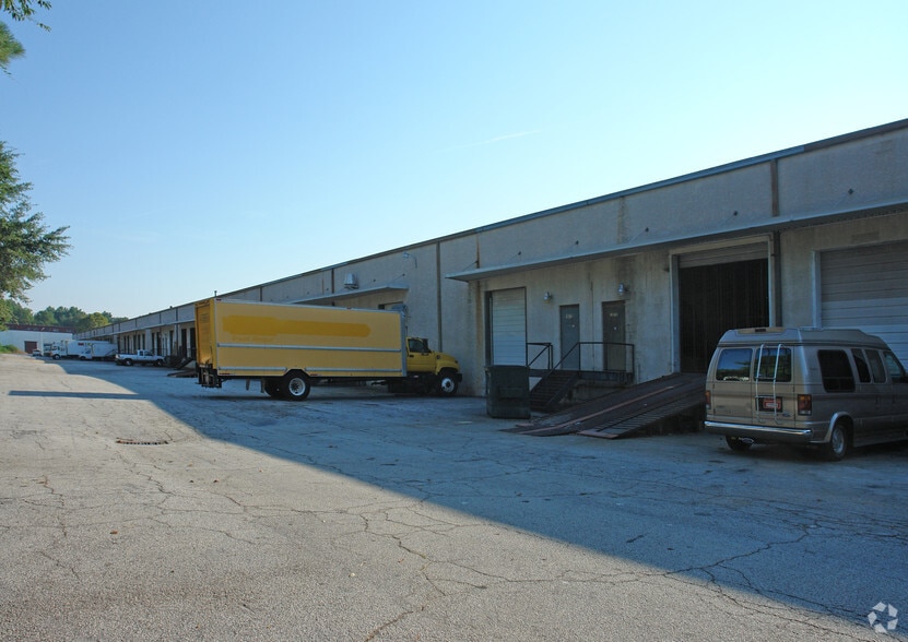 1870 Forge St, Tucker, GA for lease - Building Photo - Image 3 of 4