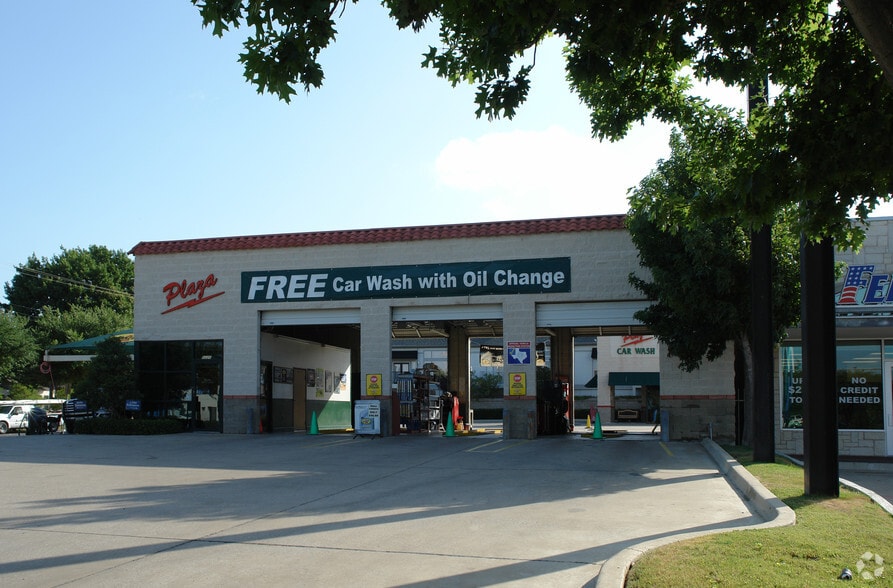 5220 Lemmon Ave, Dallas, TX for sale - Building Photo - Image 2 of 2