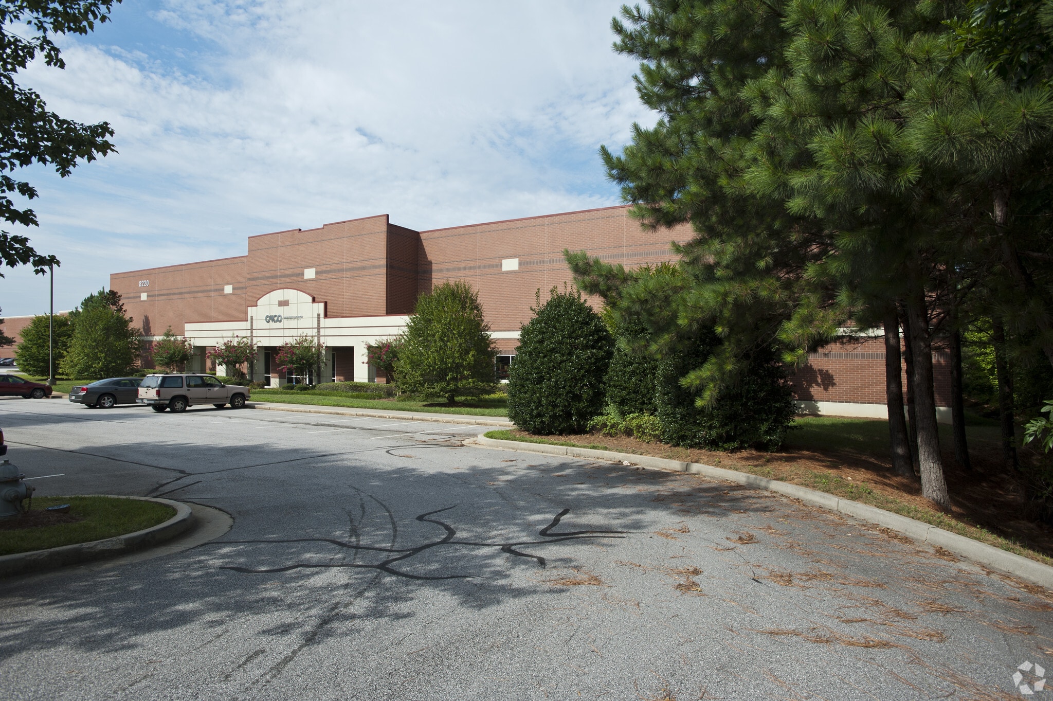 8220 Troon Cir, Austell, GA for sale Primary Photo- Image 1 of 1