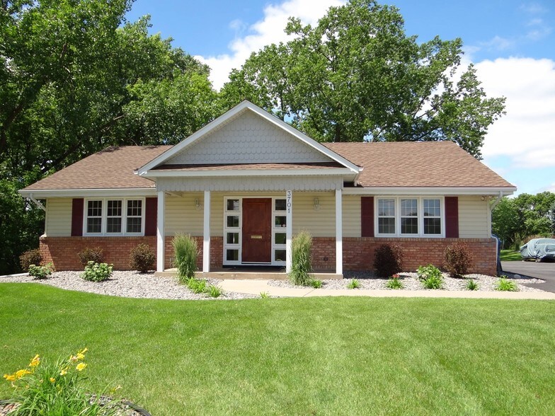 3701 N Winnetka Ave, New Hope, MN for sale - Primary Photo - Image 1 of 1