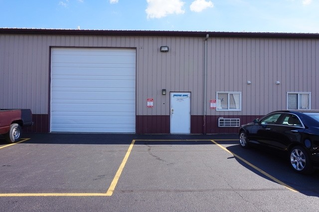2397 Von Esch Rd, Joliet, IL for lease - Building Photo - Image 2 of 3