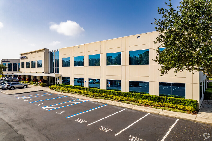 6200 Metrowest Blvd, Orlando, FL for lease - Building Photo - Image 3 of 8