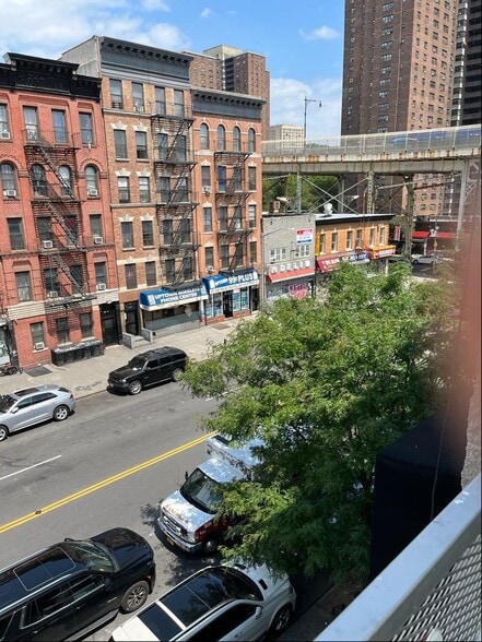 2916 Frederick Douglass Blvd, New York, NY for lease - Interior Photo - Image 3 of 15