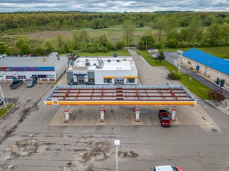 More details for 3311-3321 W Carleton Rd, Hillsdale, MI - Retail for Sale