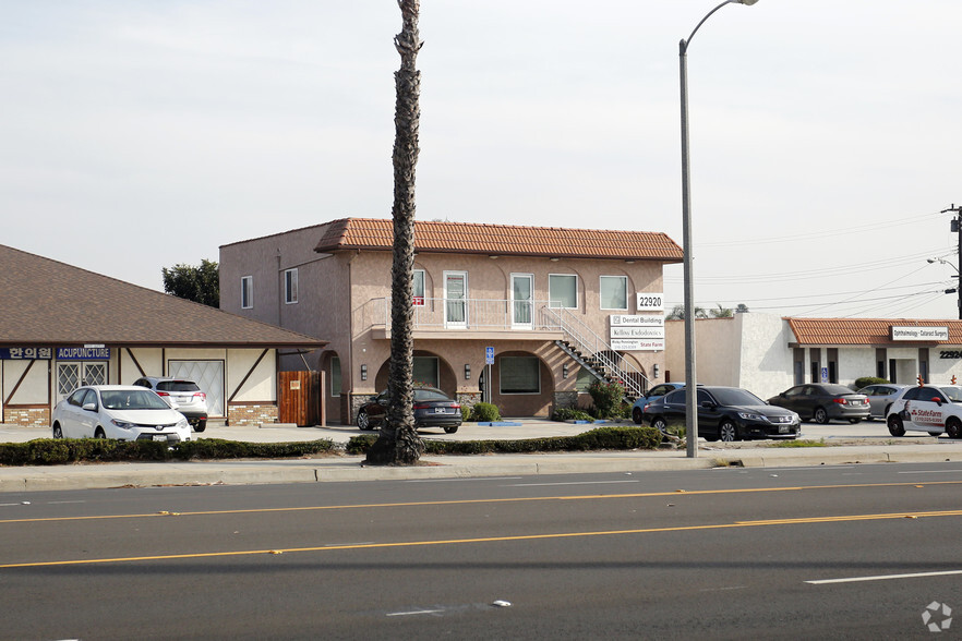 22918 Crenshaw Blvd, Torrance, CA for lease - Building Photo - Image 2 of 20