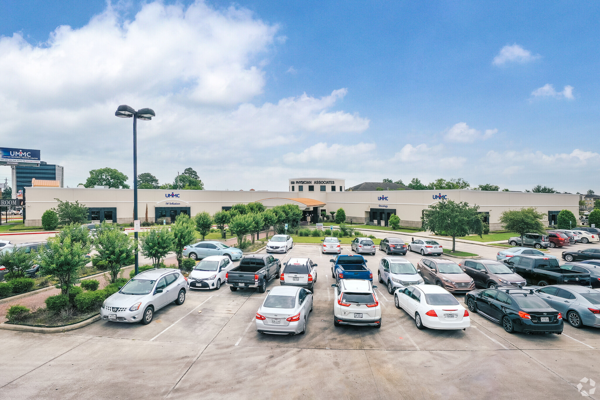 837 Cypress Creek Pkwy, Houston, TX for lease Building Photo- Image 1 of 5