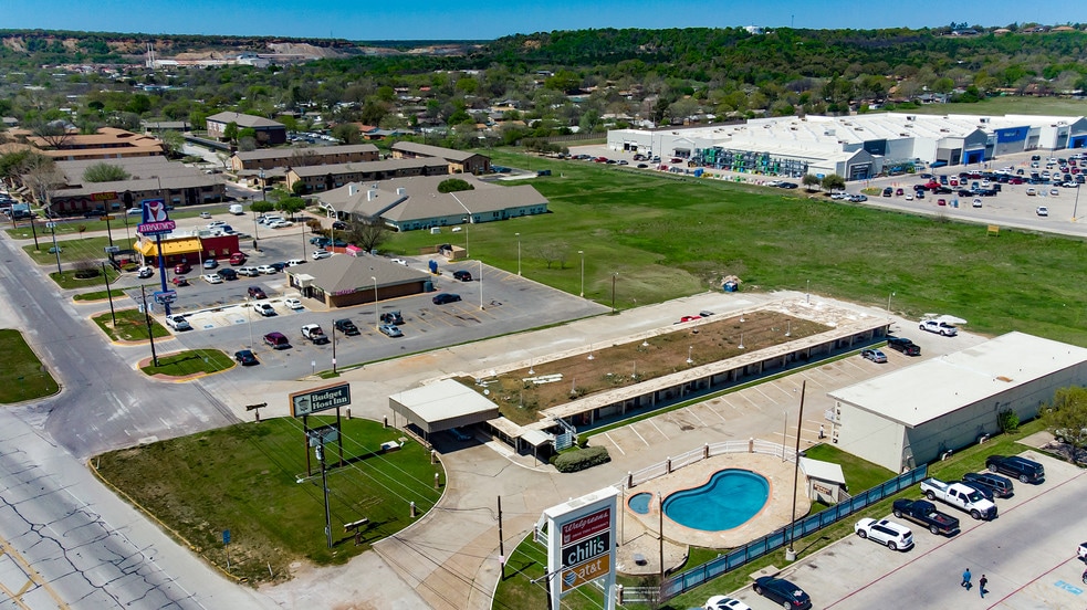 3601 US 180, Mineral Wells, TX for sale - Building Photo - Image 1 of 1
