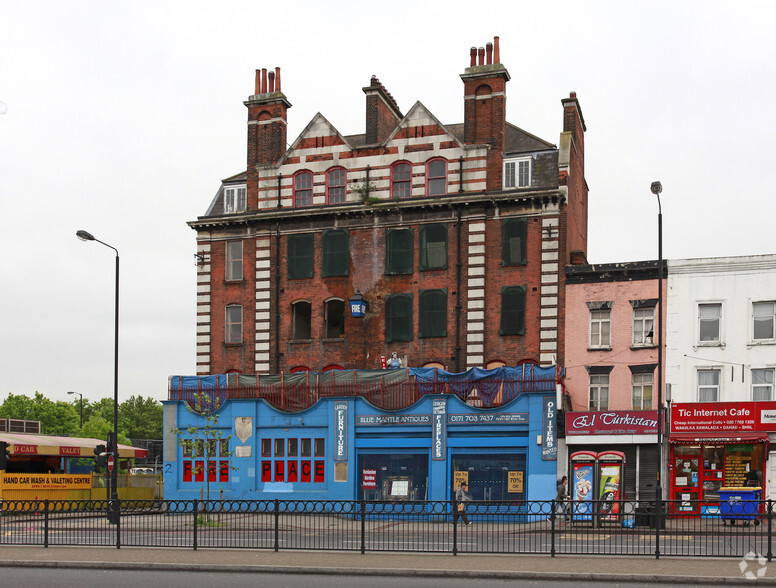 306-312 Old Kent Rd, London for lease - Primary Photo - Image 2 of 5