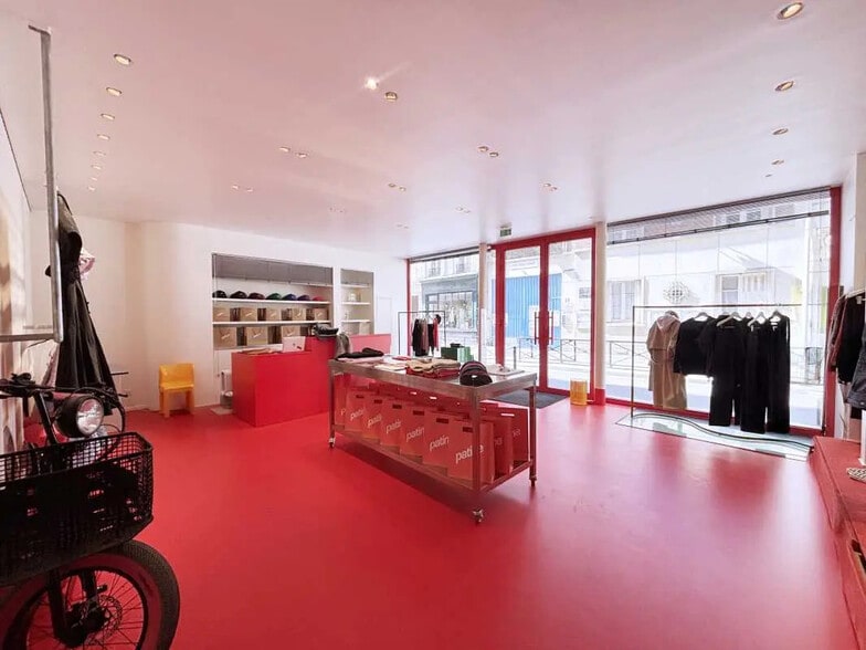 8 Rue Martel, Paris for lease - Interior Photo - Image 2 of 8