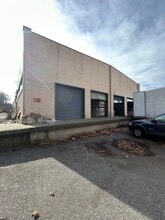 33 Gingerbread Castle Rd, Hamburg, NJ for lease Building Photo- Image 2 of 3