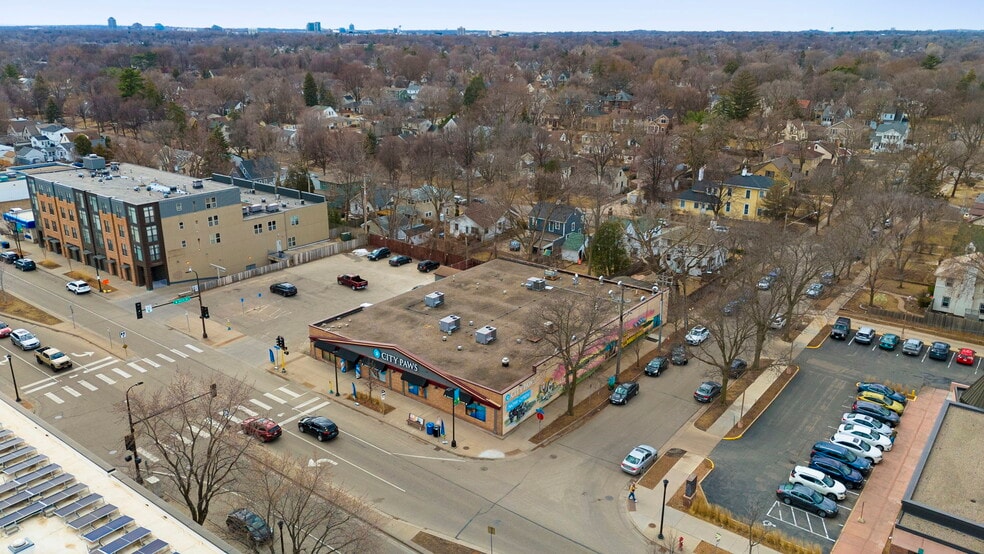 5300 S Lyndale Ave, Minneapolis, MN for lease - Building Photo - Image 2 of 9