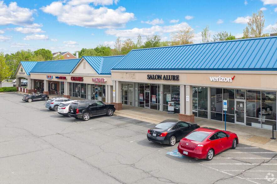 1020 E Main St, Purcellville, VA for lease - Building Photo - Image 2 of 3