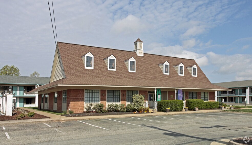 100 Waller Mill Rd, Williamsburg, VA for lease - Primary Photo - Image 1 of 4