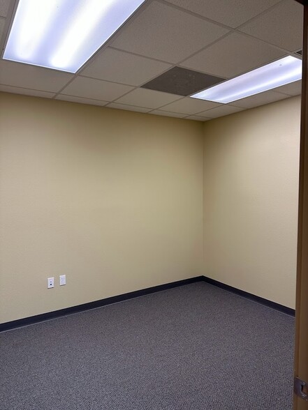 419 SW 15th St, Ocala, FL for lease - Building Photo - Image 3 of 12