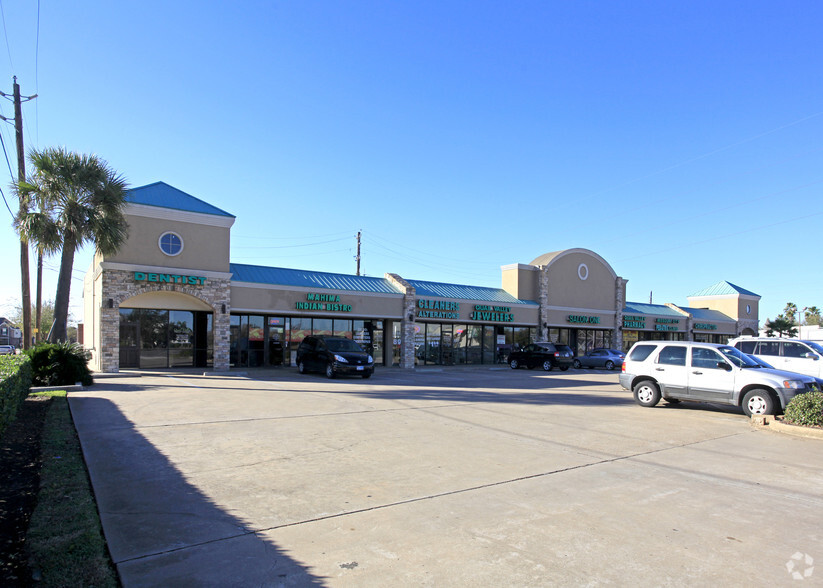 2230-2260 Fm-1092, Missouri City, TX for lease - Building Photo - Image 1 of 8