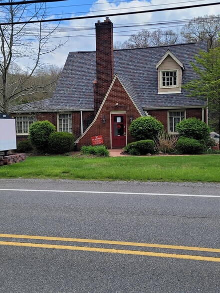 625 Lowries Run Rd, Pittsburgh, PA for sale - Building Photo - Image 1 of 1