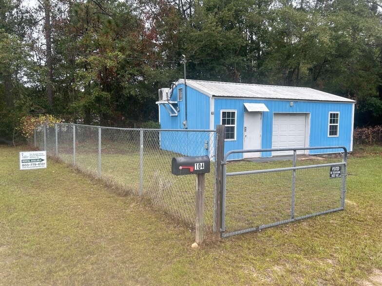 104 Willa Dr, Columbia, SC for lease - Primary Photo - Image 1 of 6