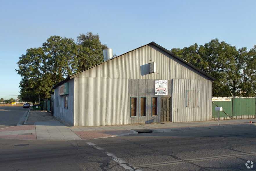 130 W Merced St, Fowler, CA for lease - Primary Photo - Image 1 of 2