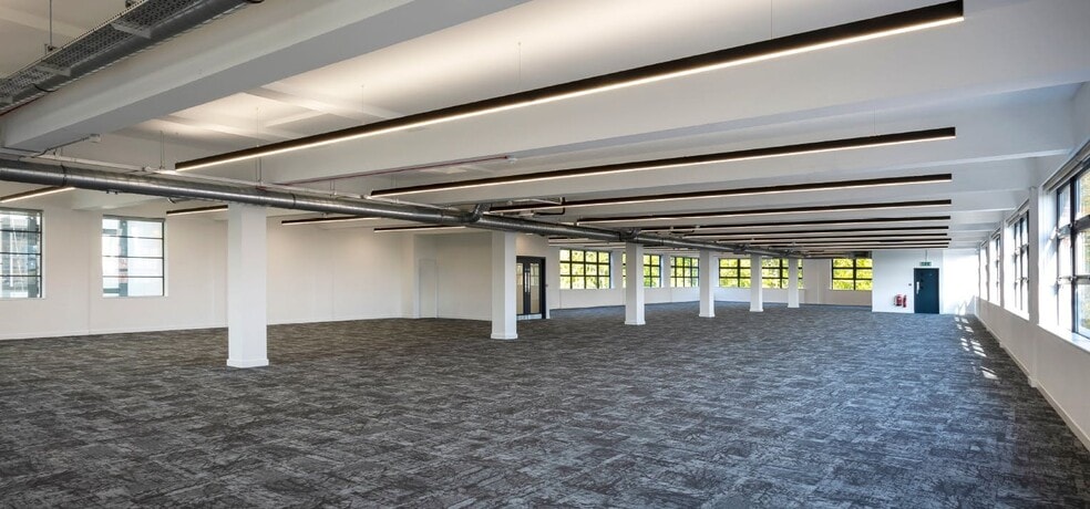 105-109 Salusbury Rd, London for lease - Interior Photo - Image 2 of 4