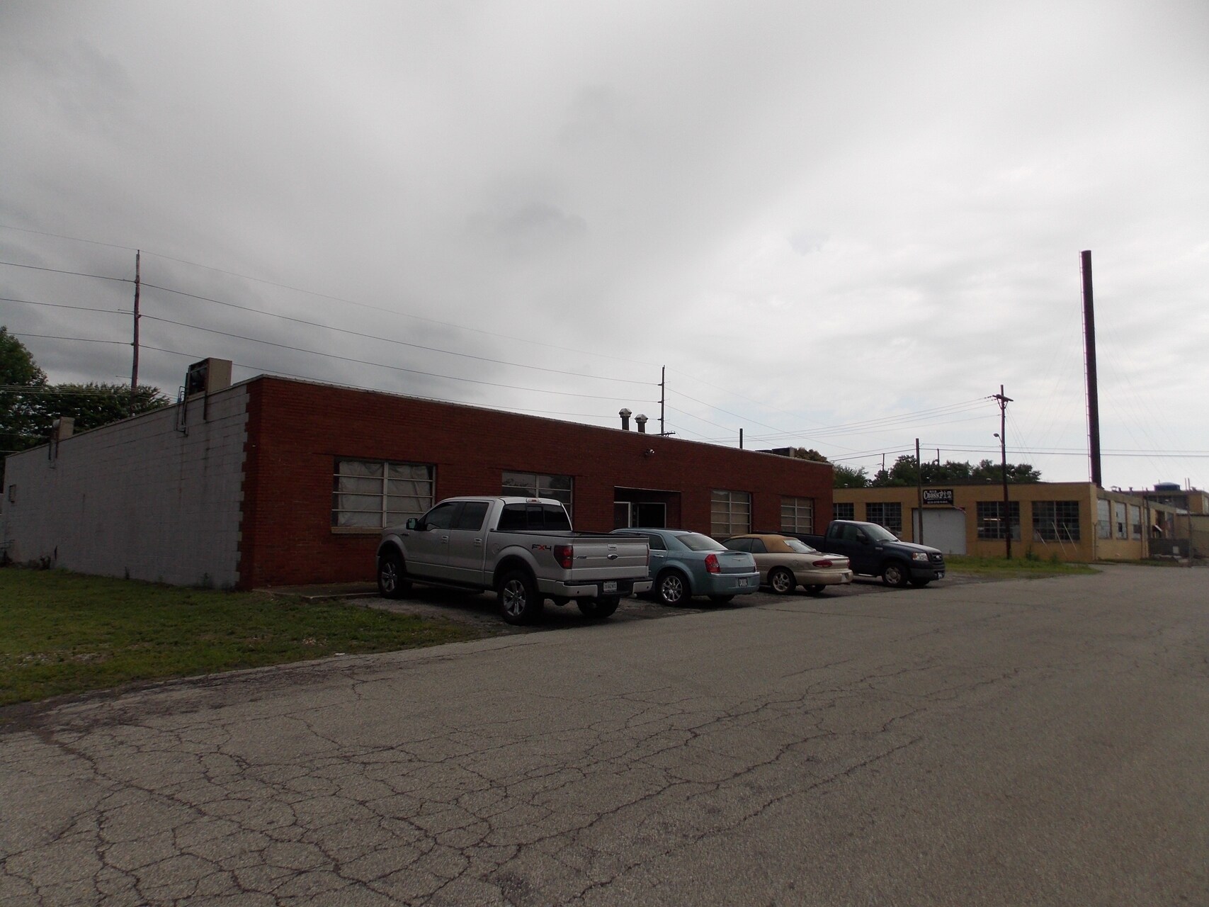 1132 Ruddick Ave, Columbus, IN for sale Primary Photo- Image 1 of 1
