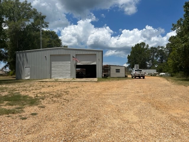 1560 S Captain Gloster Dr, Gloster, MS for sale - Building Photo - Image 1 of 1